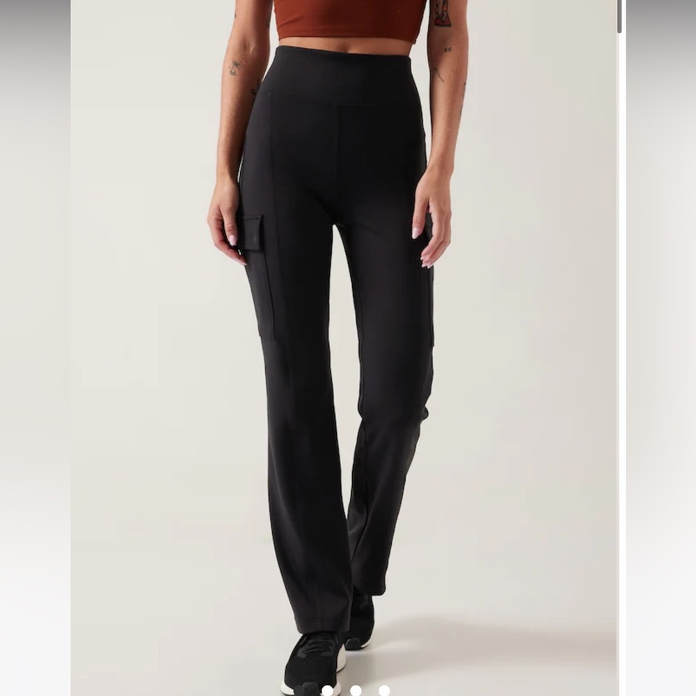 NWT Athleta Delancey Straight Cargo Pant size S